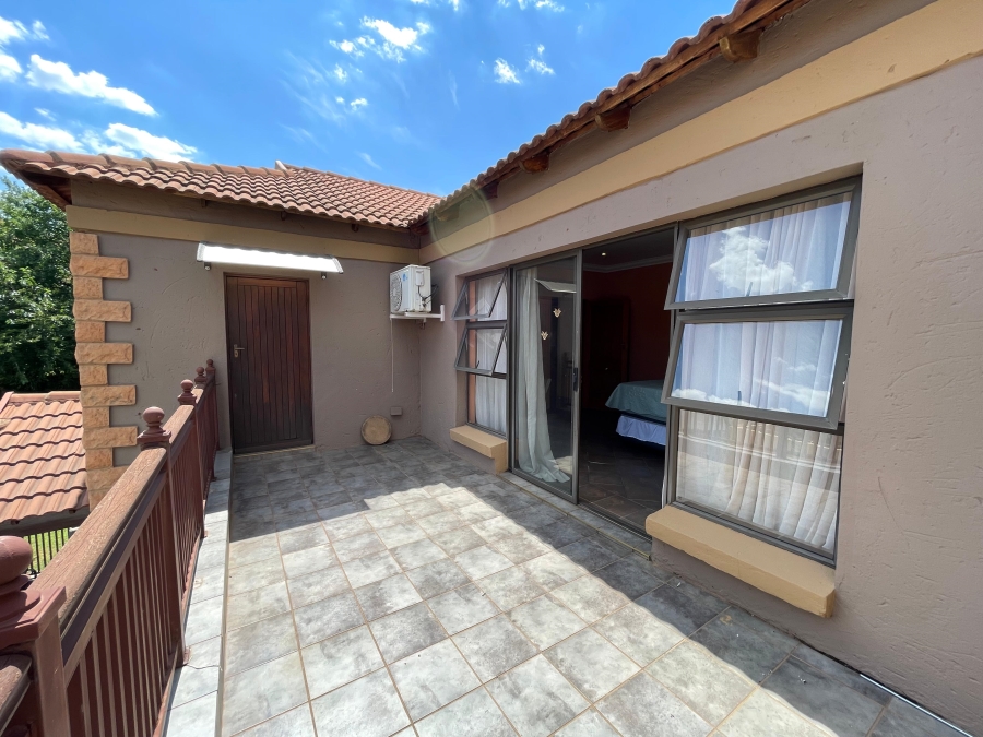 3 Bedroom Property for Sale in Birdwood Estate North West